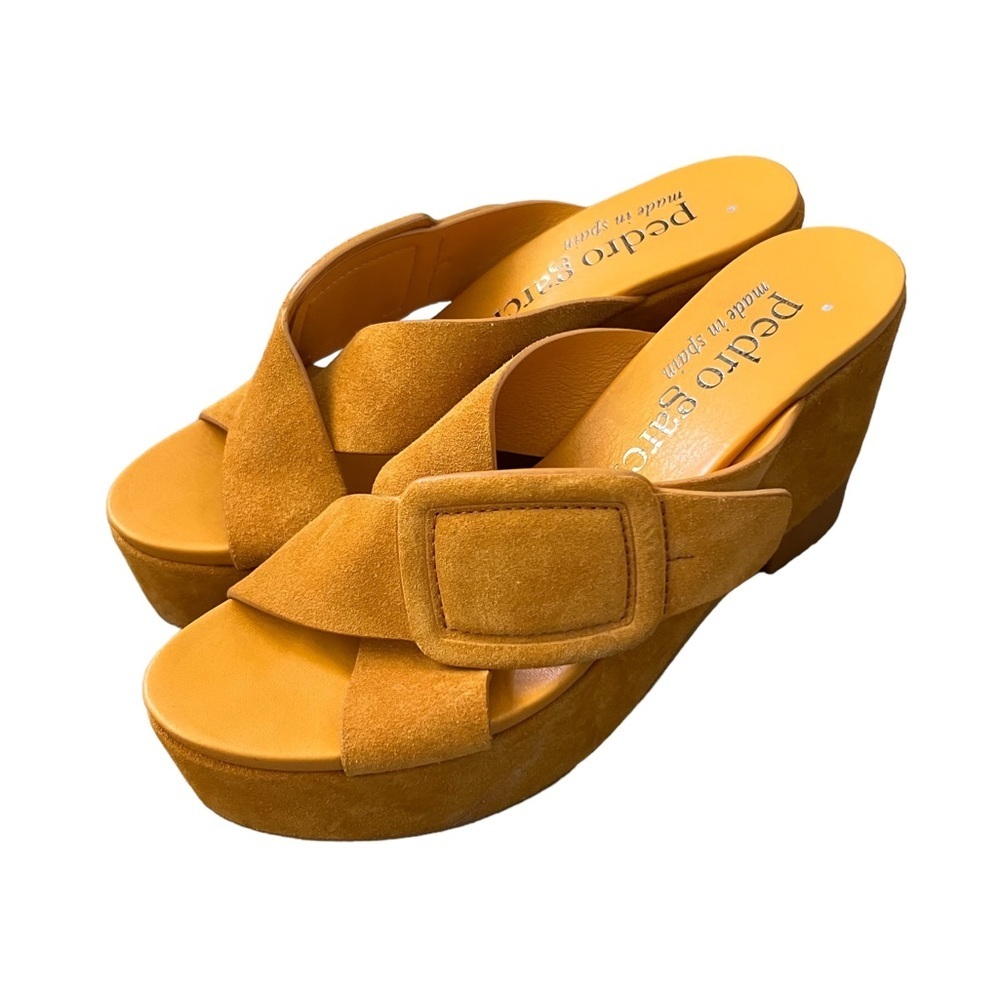 Pedro Garcia Suede Donata Wedge Sandal in Tumeric Size 9.5